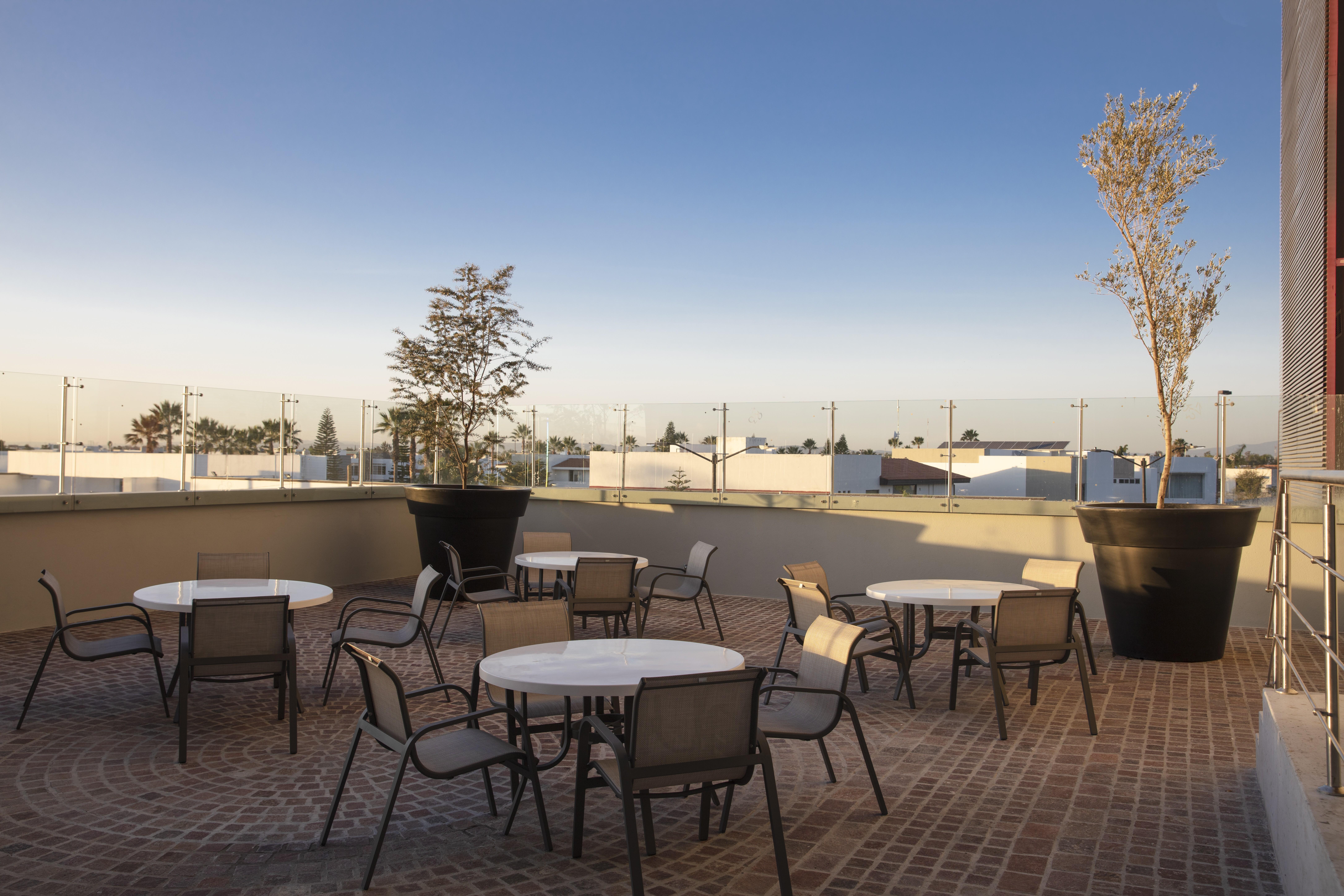Fiesta Inn Celaya Galerias Exterior photo